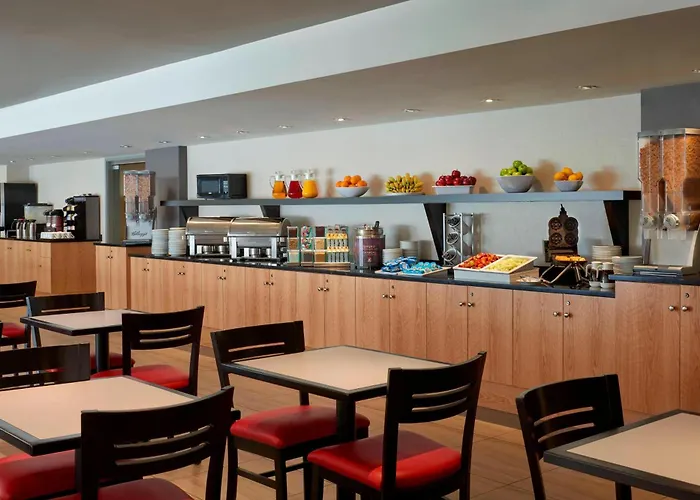 Residence Inn By Marriott Montreal Downtown